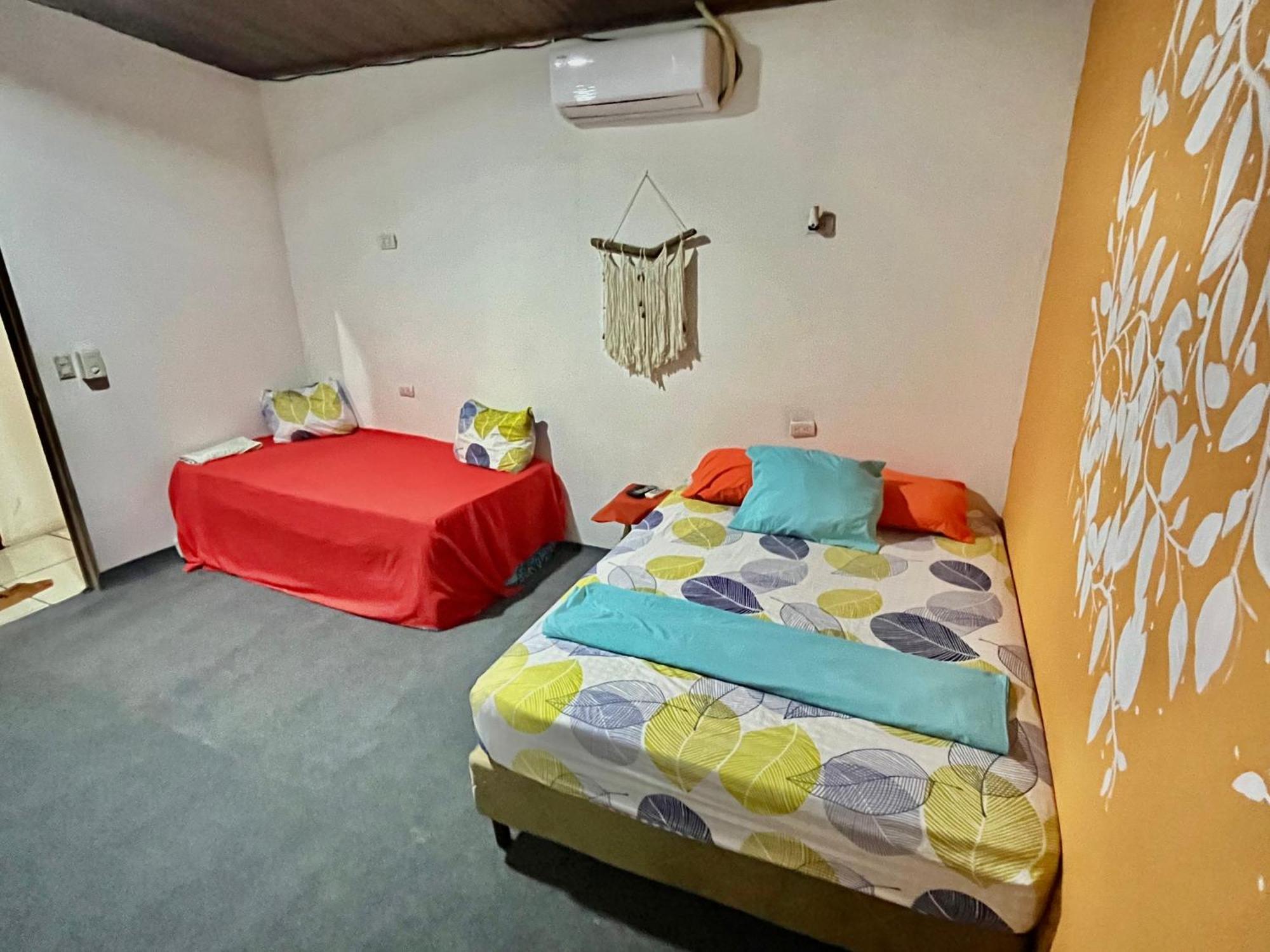 Cheap Hostel Quepos Zewnętrze zdjęcie