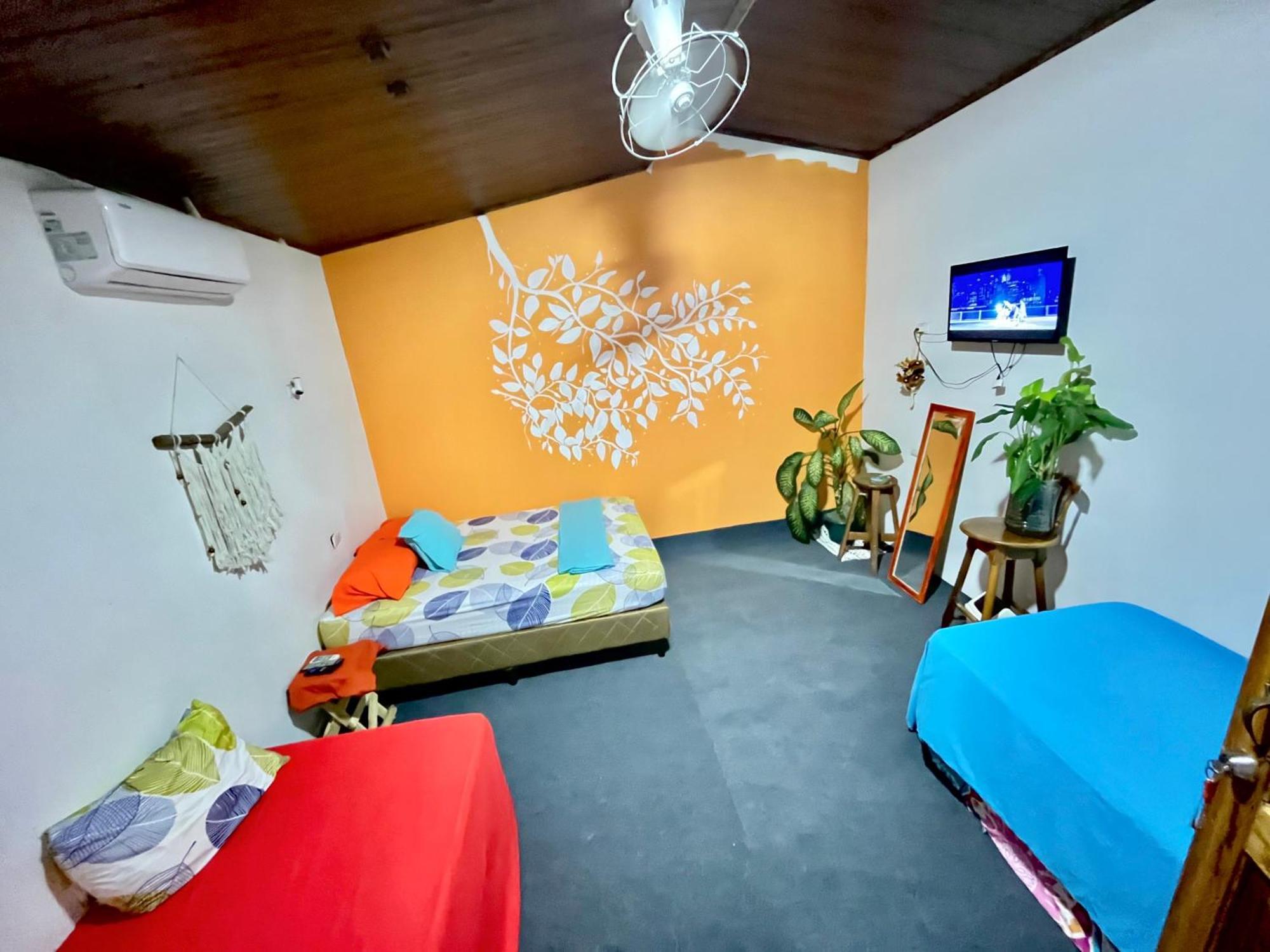 Cheap Hostel Quepos Zewnętrze zdjęcie