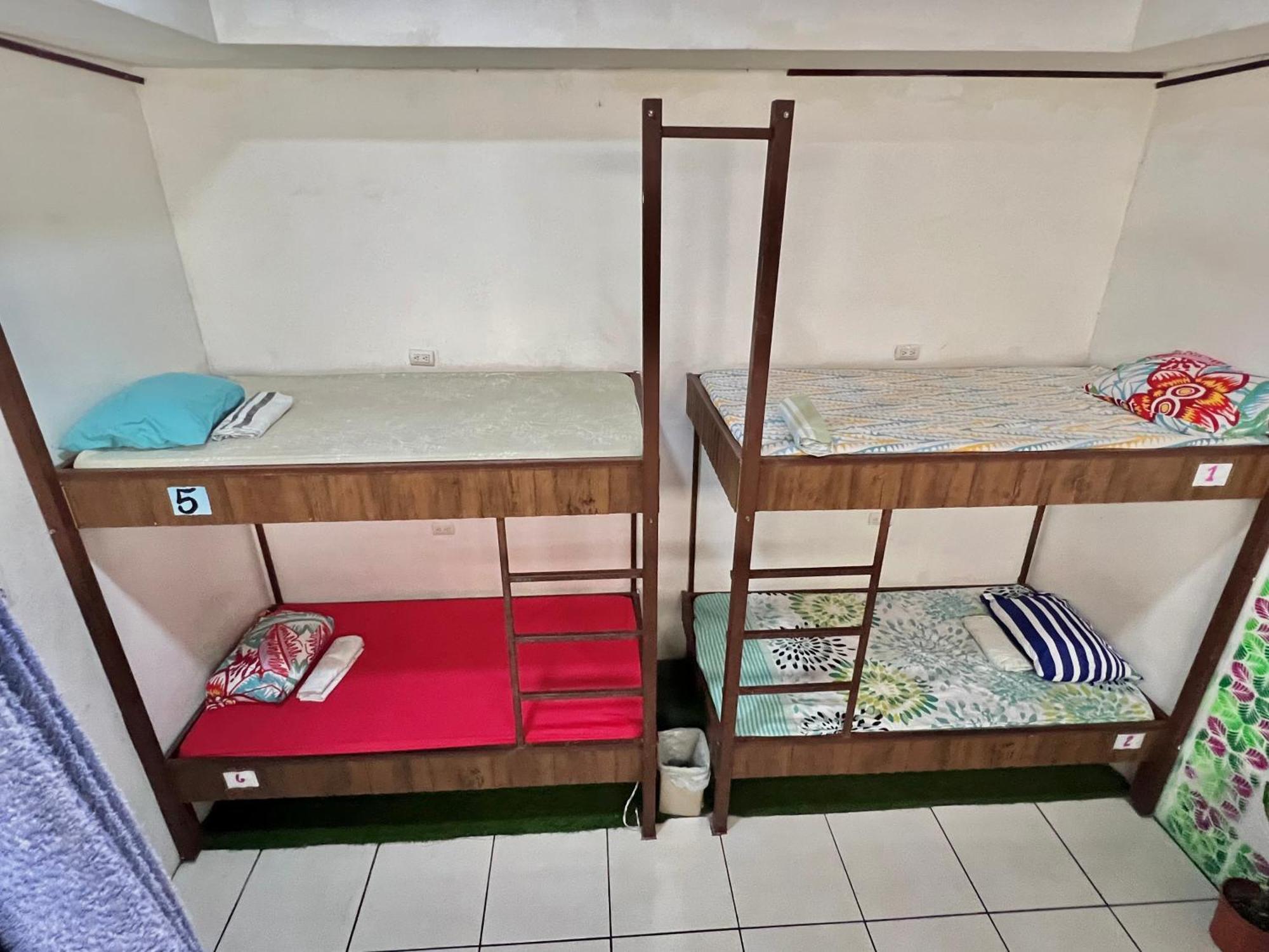 Cheap Hostel Quepos Zewnętrze zdjęcie