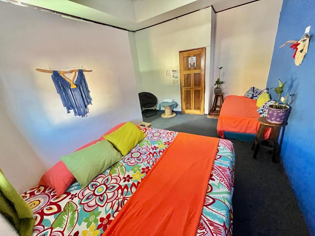 Cheap Hostel Quepos Zewnętrze zdjęcie