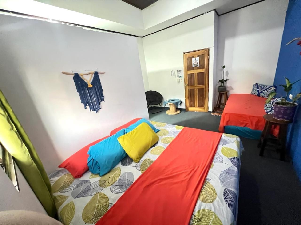 Cheap Hostel Quepos Zewnętrze zdjęcie