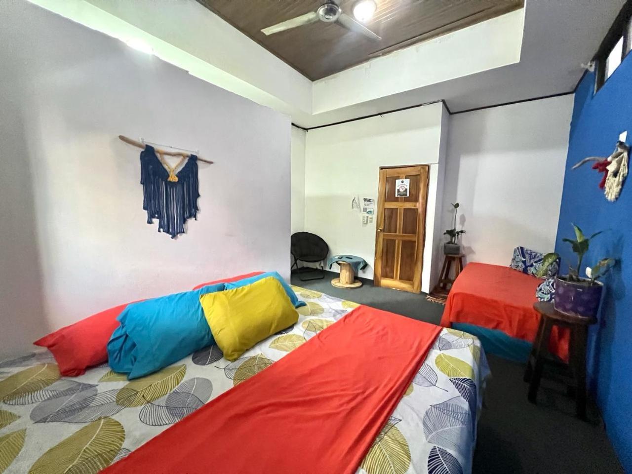 Cheap Hostel Quepos Zewnętrze zdjęcie