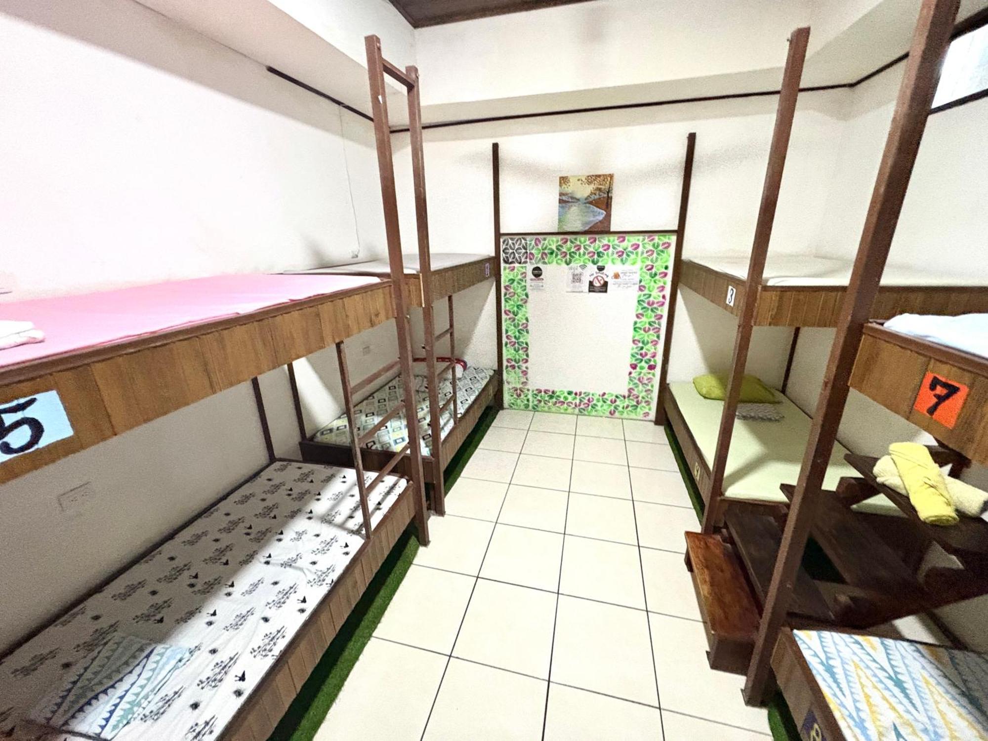 Cheap Hostel Quepos Zewnętrze zdjęcie